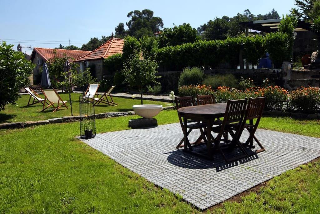 فيلا Pequena Casa Rustica Com Piscina بينافيل المظهر الخارجي الصورة