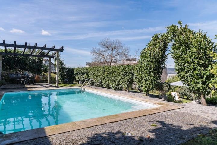 فيلا Pequena Casa Rustica Com Piscina بينافيل المظهر الخارجي الصورة